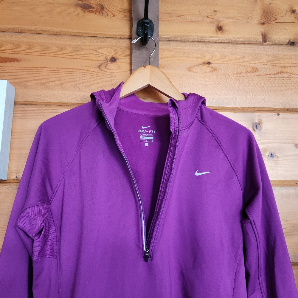 NIKE Element Purple Thermal Dri-Fit Running Hoodie 424841-551 Mesh Athletic Sz M - Picture 3 of 11